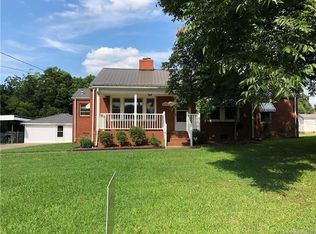 504 Delview Rd, Cherryville, NC 28021