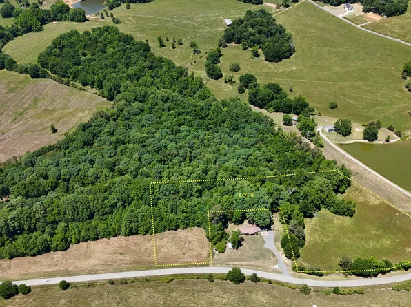8 Wheeler Ln, Maysville, GA 30558