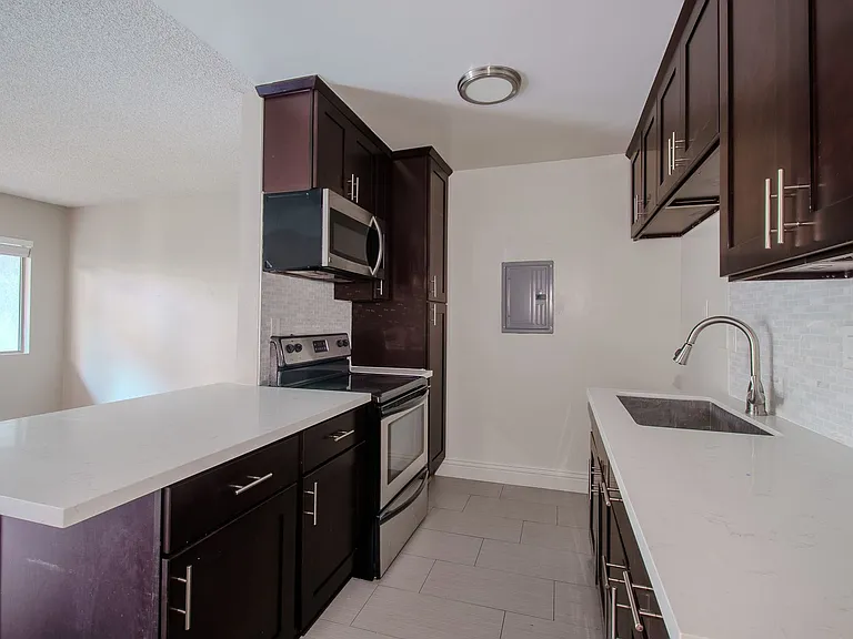 359 Obispo Ave. — Photo 9