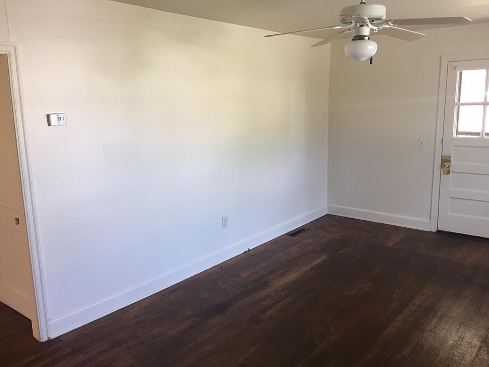 2nd image of 207 S Thomas St