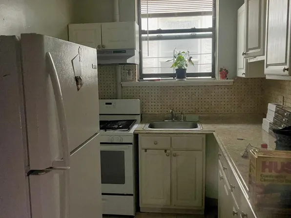 (undisclosed Address), Bronx, NY 10472