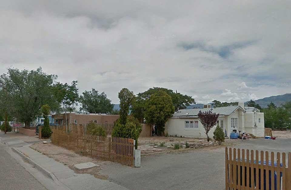 2nd image of 214 Alcazar St NE