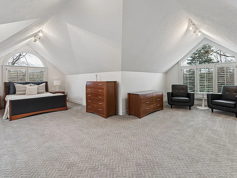 14341 Hamilton St — Photo 79