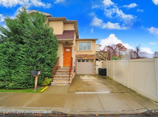 135 Turner St, Staten Island, NY 10309