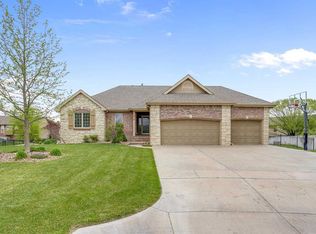 810 W Sandwedge Ct, Andover, KS 67002