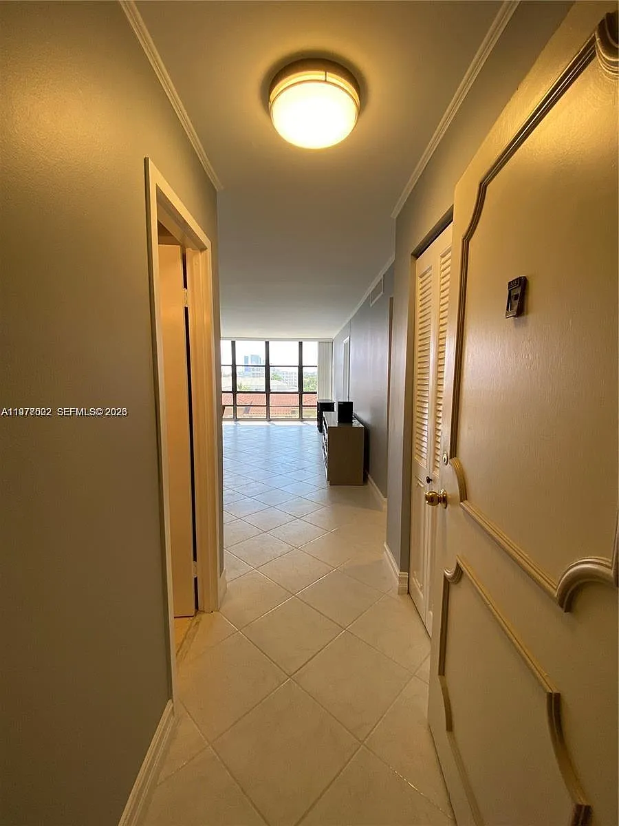 Building Photo - 2049 S Ocean Dr #503