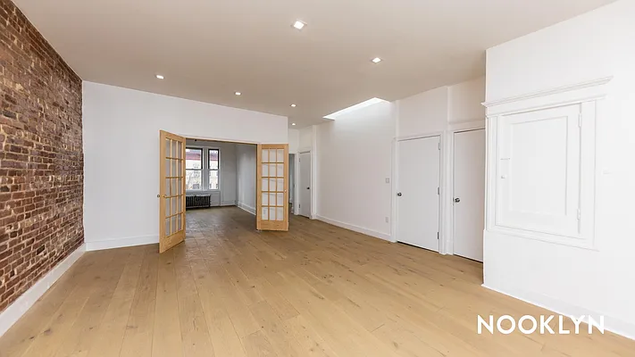 Rented by Nooklyn NYC LLC | media 8