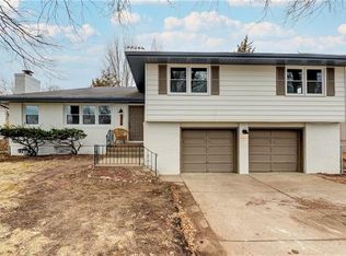 3324 S Hocker Ave, Independence, MO 64055