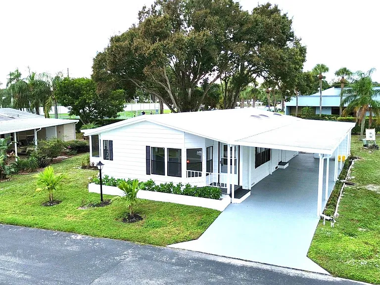 920 Sun Acres Ln — Photo 2
