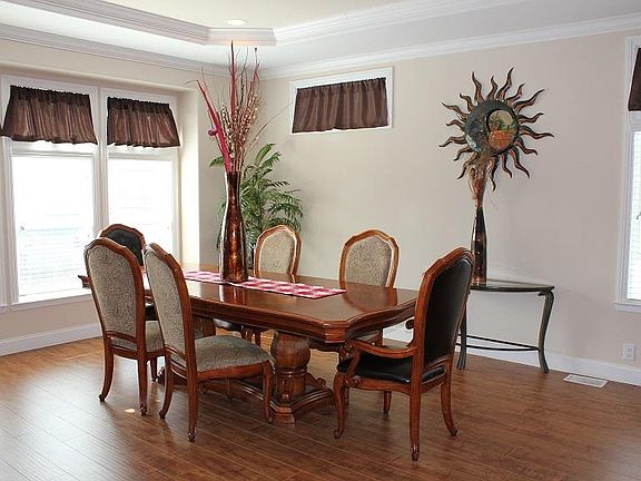 2nd image of 1225 Vienna Dr Spc 451