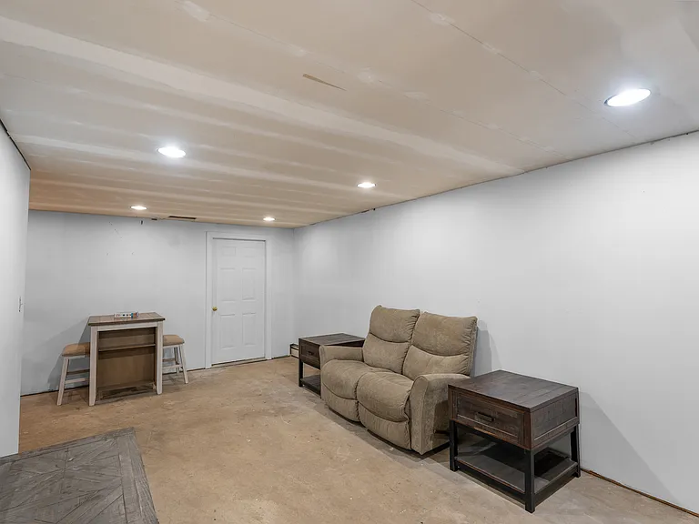 1619 Mar Dr — Photo 30