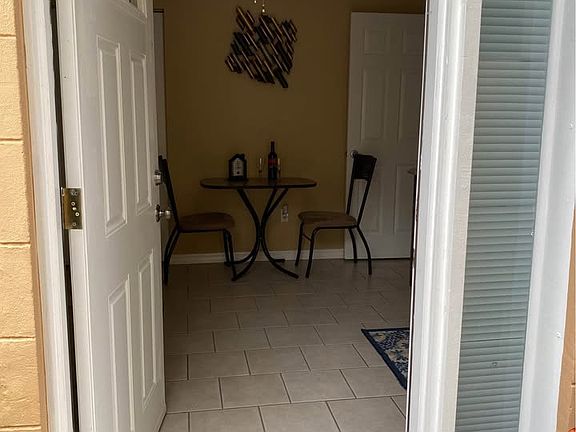3rd image of 5509 Carrollwood Meadows Dr