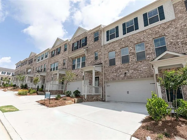 728 Sayers Ct — Photo 22