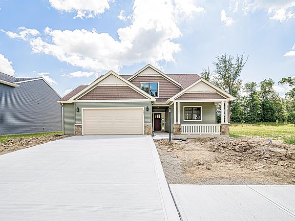 2nd image of 531 S Valley River Dr