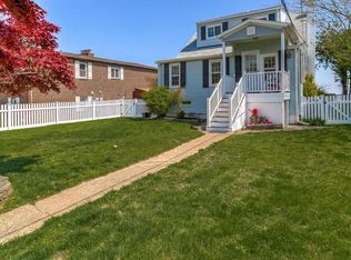7627 Bay St, Pasadena, MD 21122