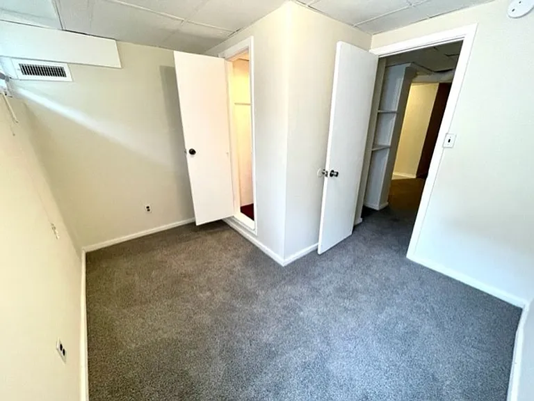 1203 E Walnut St #D — Photo 19
