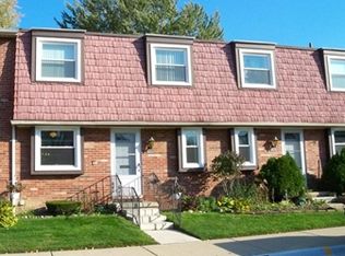 34533 Lytle St, Farmington Hills, MI 48335