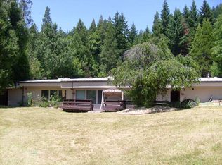 190 Flounce Rock Rd, Prospect, OR 97536