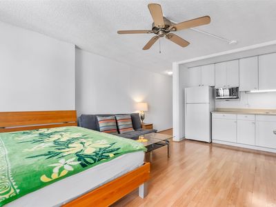 2345 Ala Wai Blvd APT 1003, Honolulu, HI, 96815