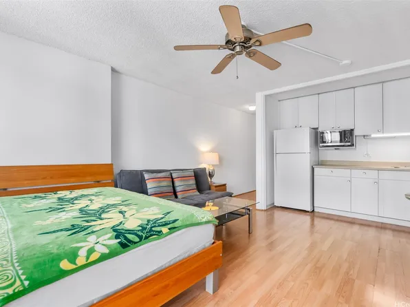 2345 Ala Wai Blvd APT 1003, Honolulu, HI 96815