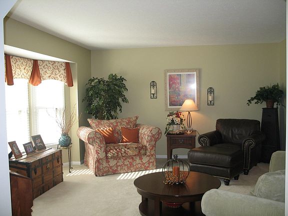 3rd image of 9546 Crawford Dr NW