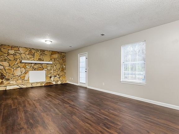 4th image of 1367 Misty Ridge Ct