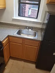 Rented by Chana Ofek, LREB