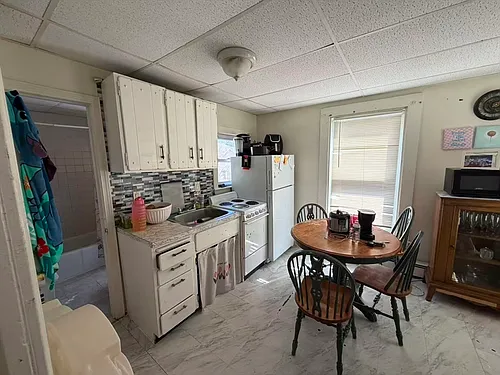 48 Waverly Pl #2 Photo 1