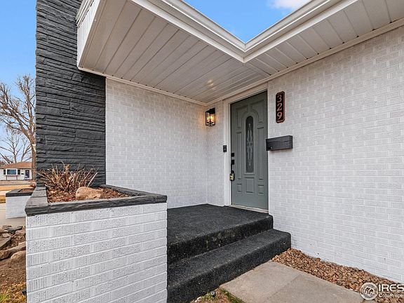 5th image of 329 Balsam St