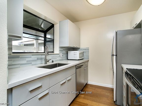 3rd image of 6994 Chantel Ct