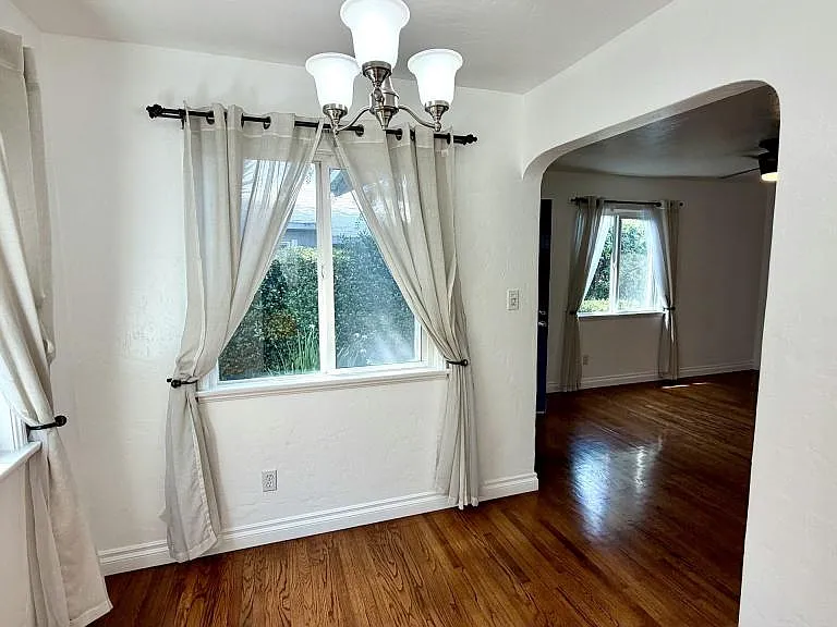 4668 Mississippi St — Photo 13