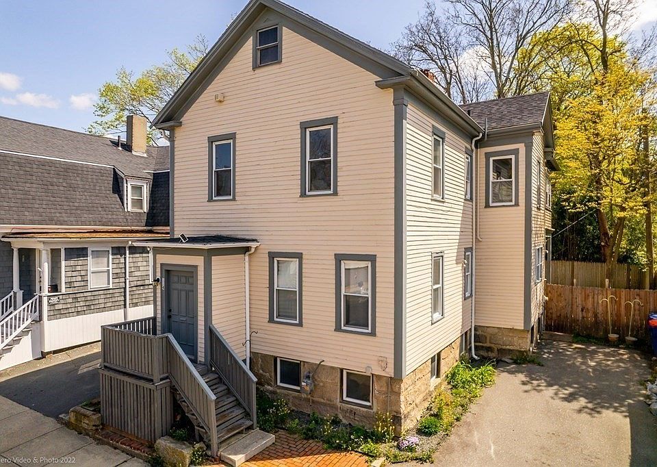 1st image of 114 Chancery St