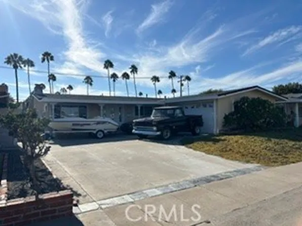 18301 Pammy Ln, Huntington Beach, CA 92648