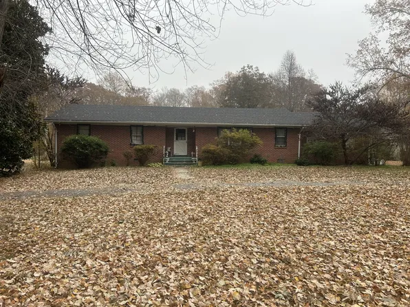 700 Corinth Rd, Sharon, TN 38255