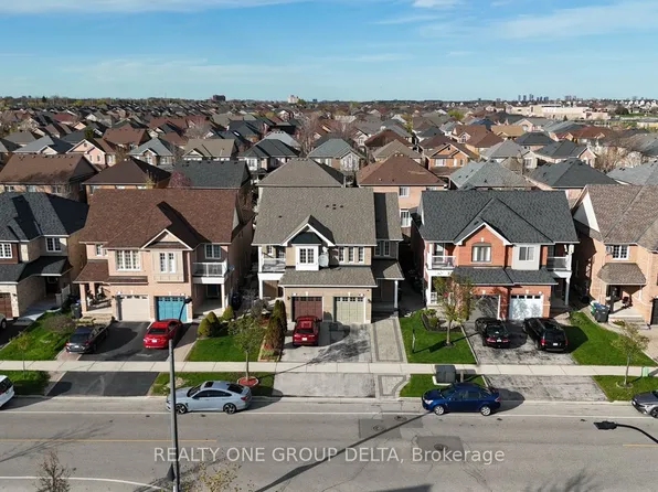 5897 Churchill Meadows Blvd, Mississauga, ON L5M 6Y1