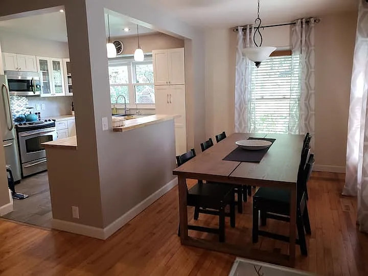 810 Elmwood Dr — Photo 7