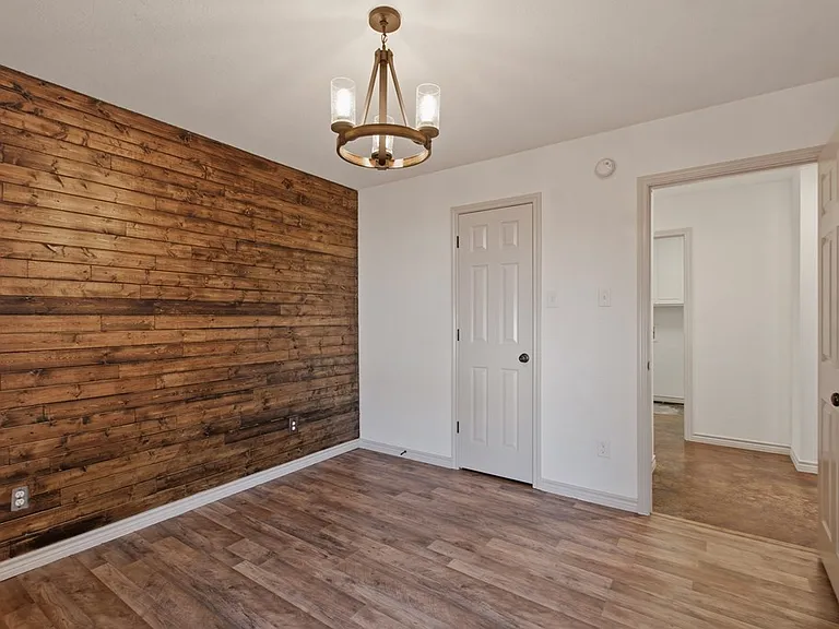 1118 Cedar Creek Rd — Photo 27