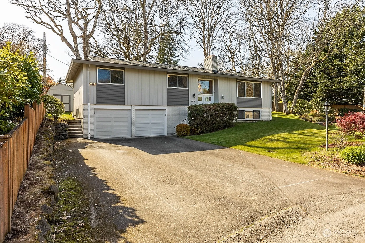 7706 63rd Avenue W photo 1