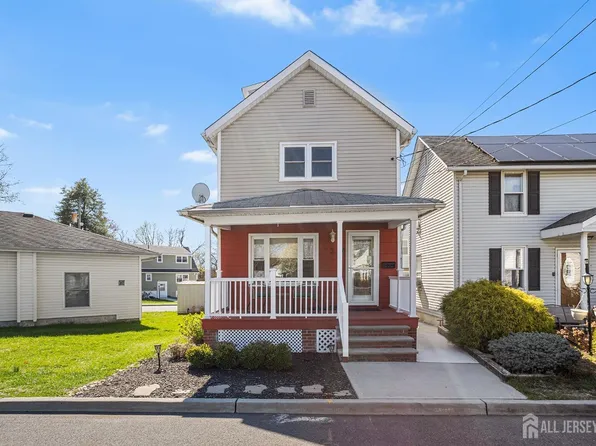 3 Keegan Pl, Sayreville, NJ 08872