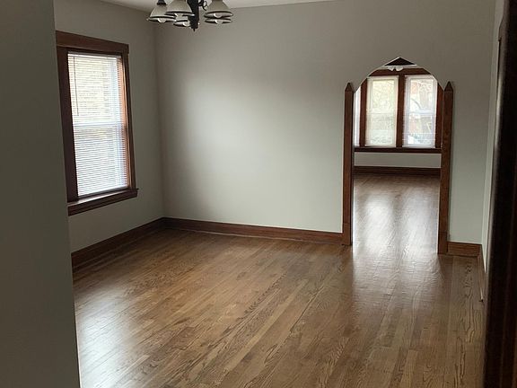 2nd image of 3419 N Hamlin Ave #3