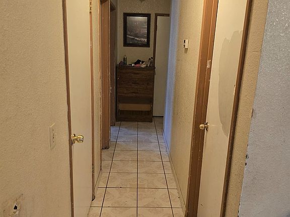 3rd image of 417 Mount Everest Ct