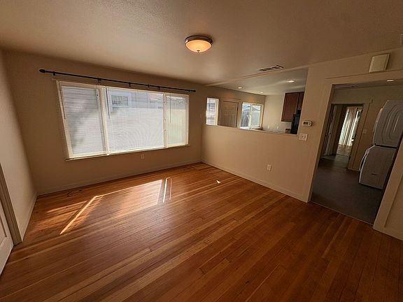 4th image of 509 W 6th St
