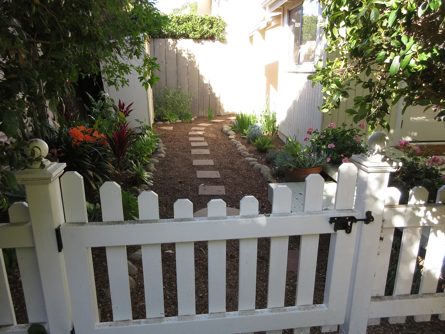 Studio, $2,295 — Photo 4