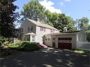 85 Perry St, Chester, NJ 07930