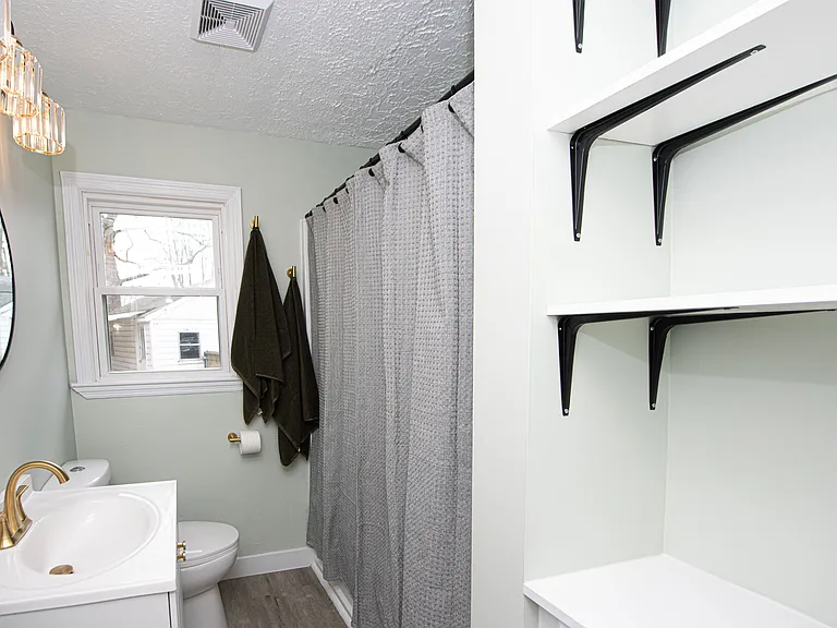 705 Briscoe Dr — Photo 9