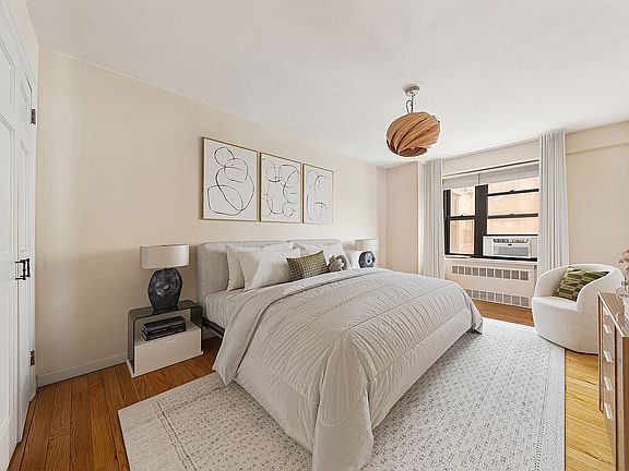 4th image of 208 E Broadway #J-106