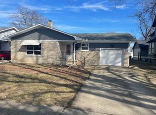 515 W Pells St, Paxton, IL 60957