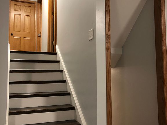 2nd image of 8139 Newland Ave