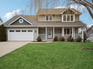 7501 Hickory Ln, Urbandale, IA 50322