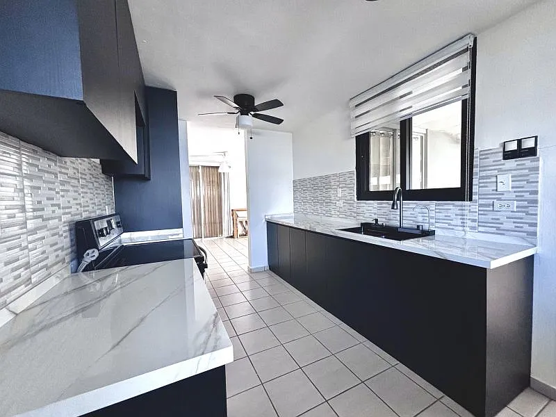 3 bed, 2.0 bath, 1196 sqft, $1,700 — Photo 2